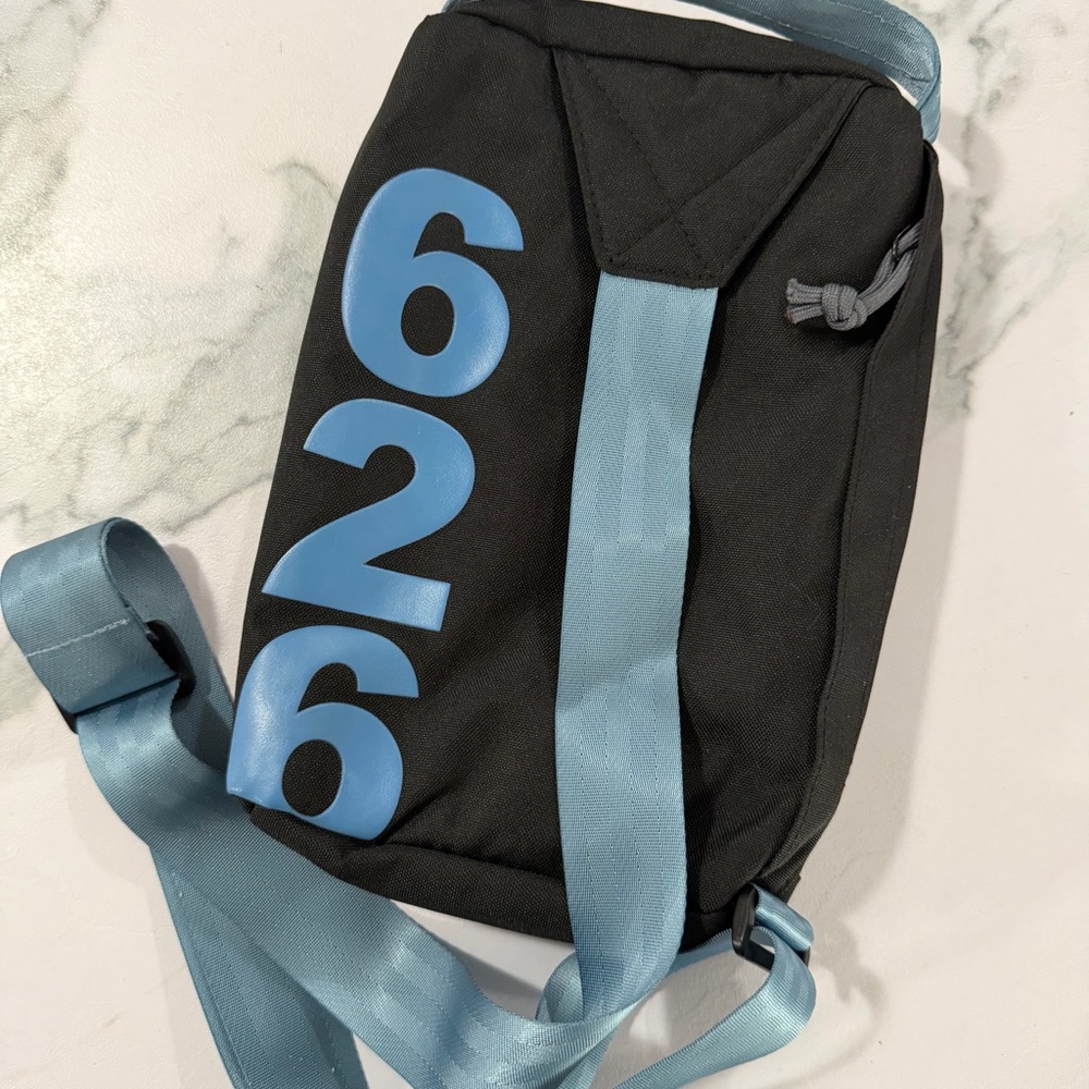 Experiment 626 Black Sling Bag - Picture 2 of 3